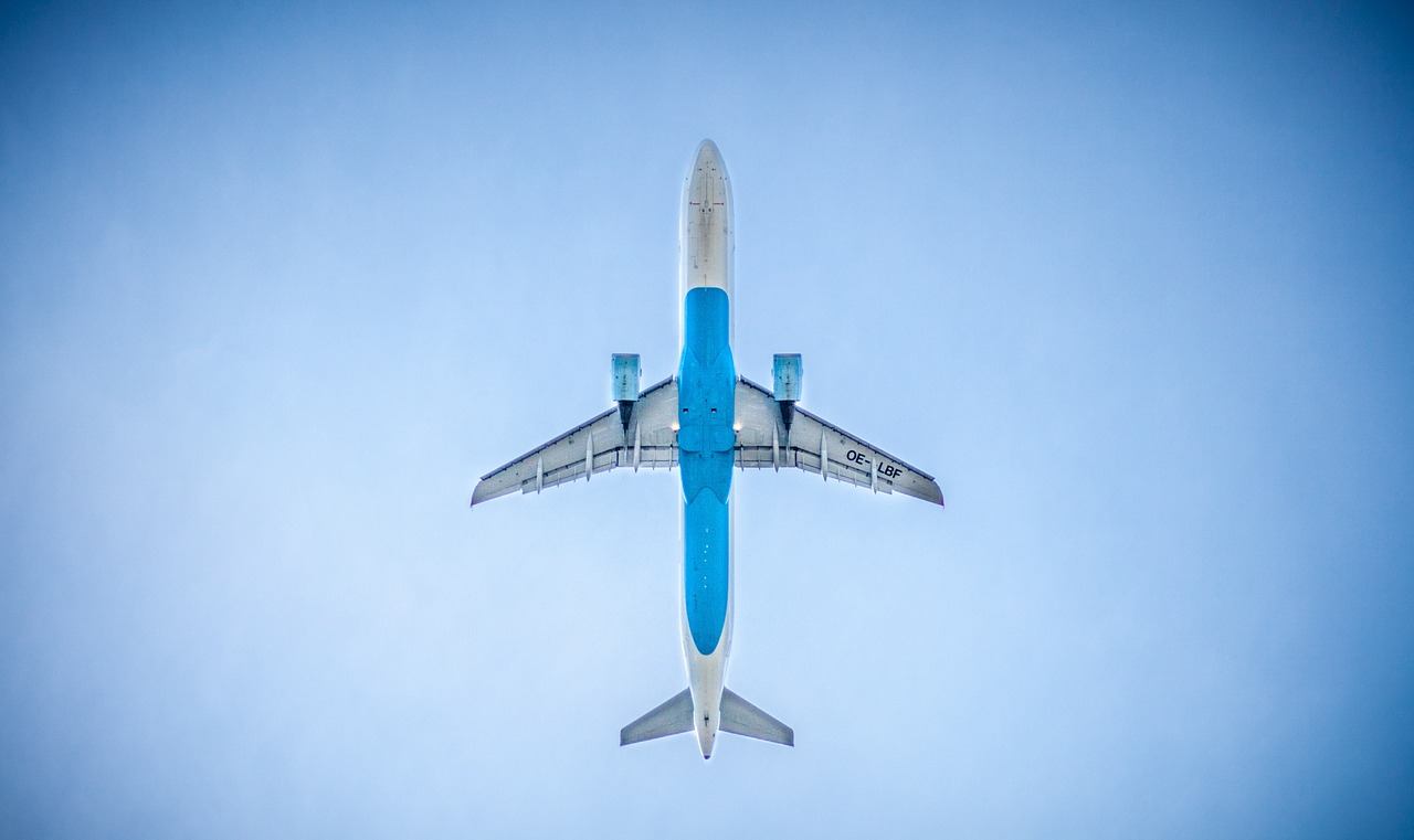 EU Elites Use More Private Jets as They Tax Flying for Others